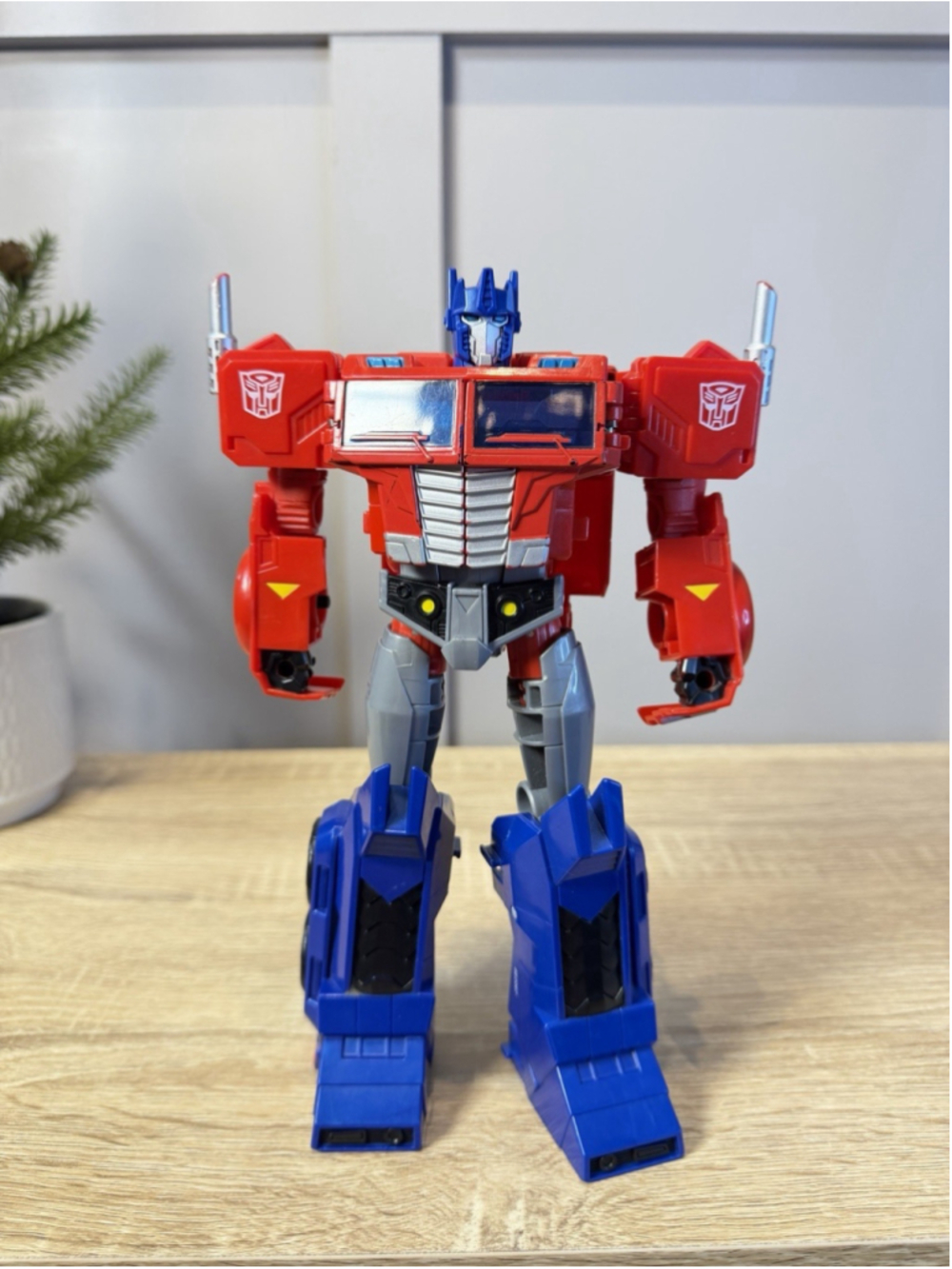 Transformers Cyberverse OPTIMUS PRIME Complete Ultimate Matrix Shot Leader